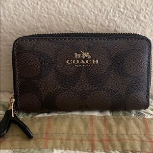 Compact Coach Wallet (Brand new with tags!)